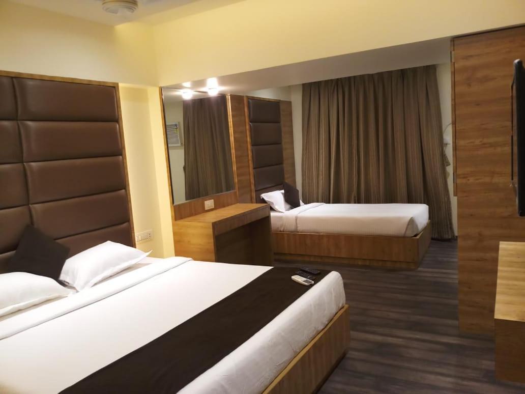 Hotel Heritage Dakshin Nova Bombaim Exterior foto